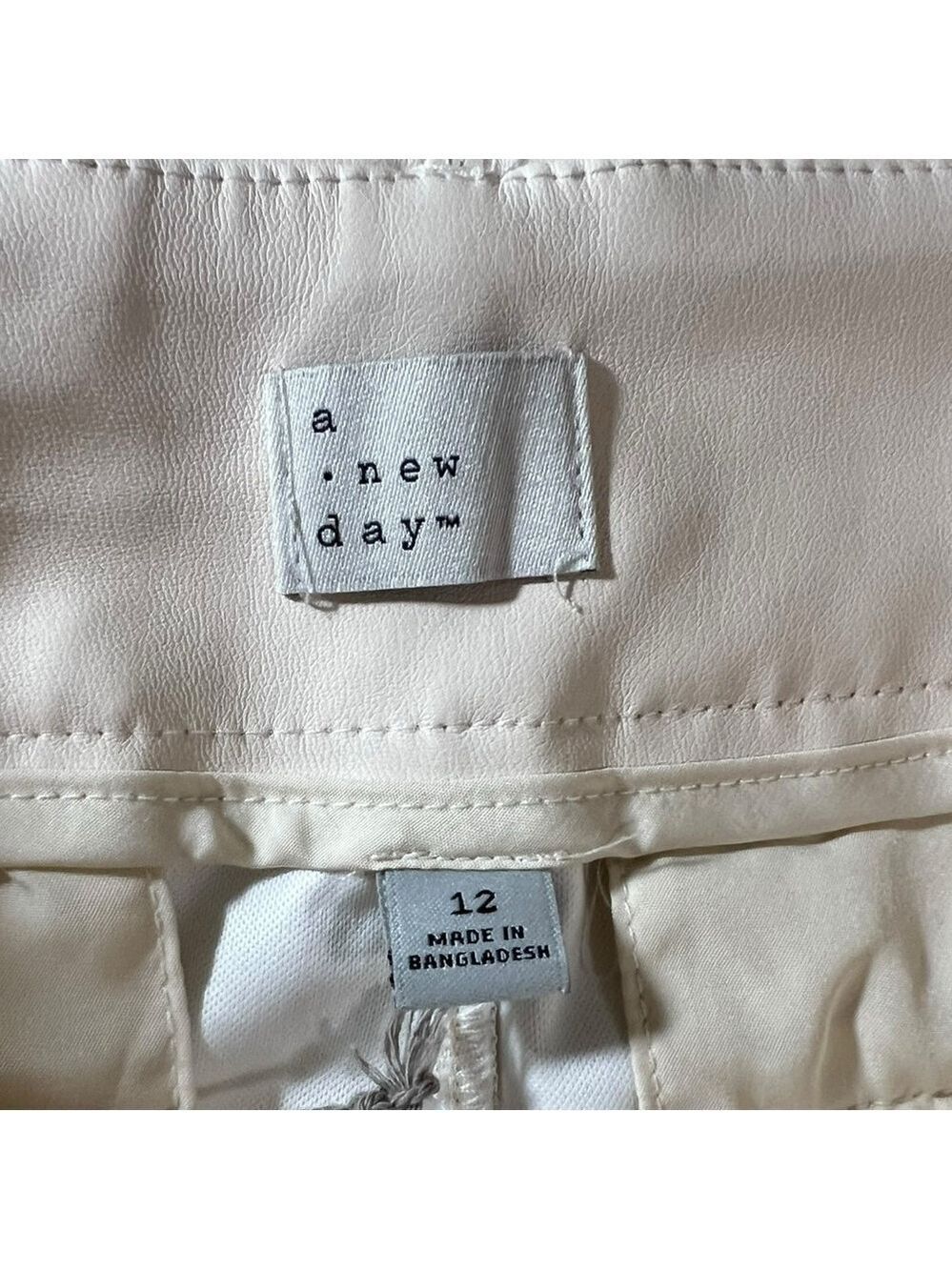 A New Day Women’s Faux Leather Tapered Leg Ankle Pants Caraway Seed Size 12 - Picture 4 of 6